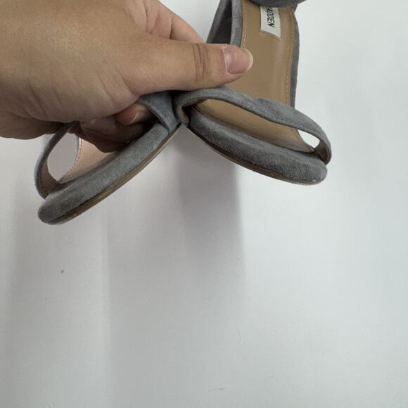 Steve Madden Shoes Womens Size 7.5M Blue Carrson Suede Block Heel Sandal Dressy‎ - Picture 4 of 11